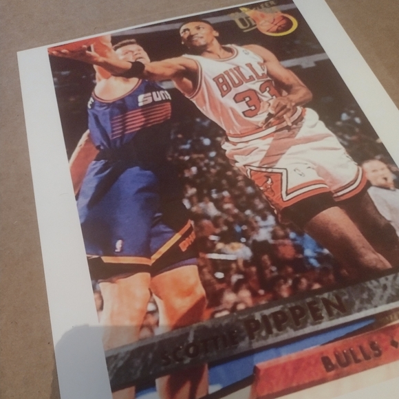 NEW! SCOTTIE PIPPEN 8.5x11 ULTRA PREMIUM GLOSSY 1993 BULLS FINALS VS SUNS POSTER - Picture 6 of 17